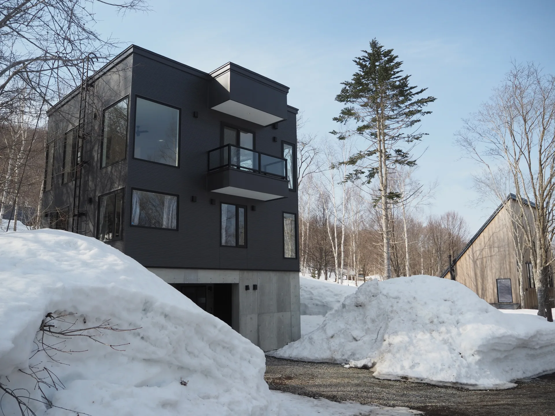 Ebisu House Completed Construction Photos in in the Snow