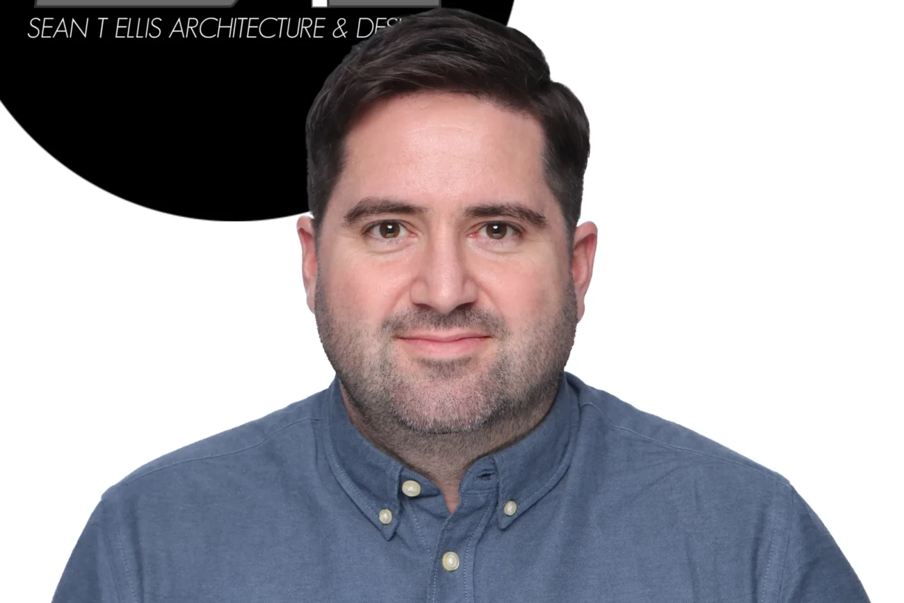 Sean Ellis_Headshot_BW+Logo-V2